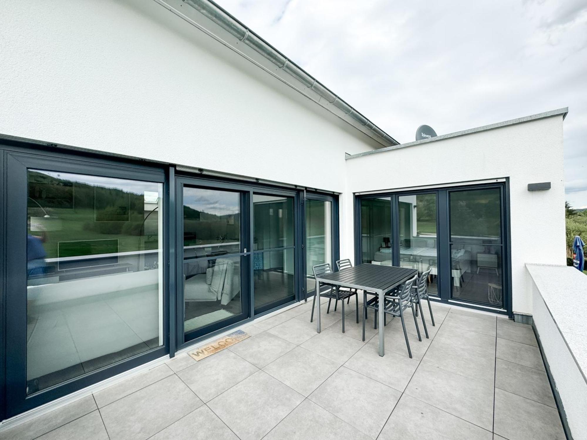 Wunderschoene Helle Wohnung Mit Grosser Dachterrasse Gottmadingen Exterior photo